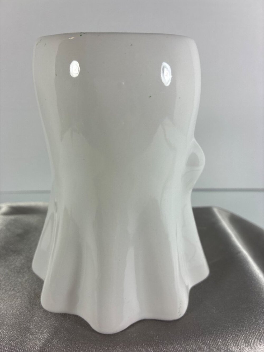 Hyde & EEK Ghost Halloween Mug - Picture 3 of 11